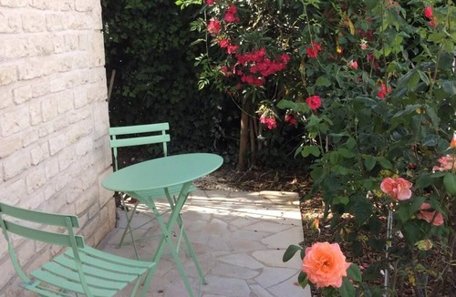 Brive-la-Gaillarde Apartment | Le Petit Paradis.