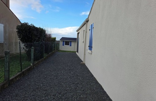 La Bree-les-Bains House | LE PETIT PARADIS Very spacious house with lovely garden terrace