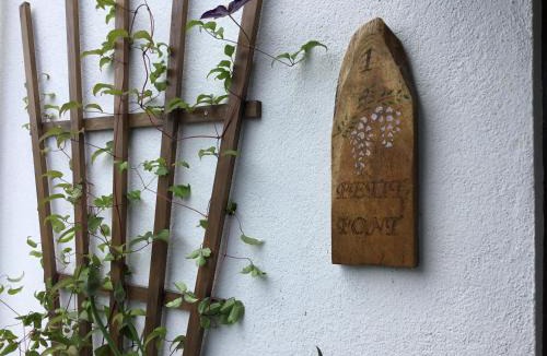 Magnac-Laval Apartment | Le Petit Pont