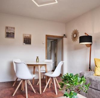 Chartres Apartment | Le Petit Porte Guillaume