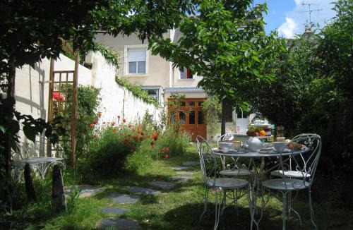 Madeleine - Saint-Leonard Bed & Breakfast | Le Petit Quernon