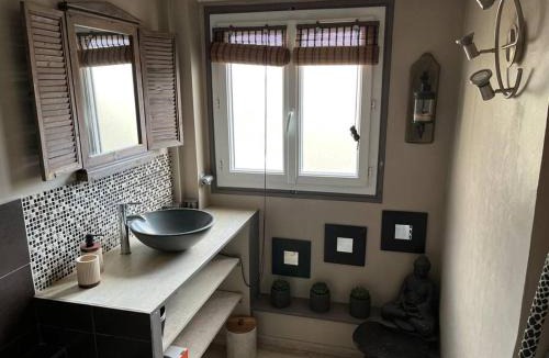 Centre Ville Apartment | Le petit Refuge - hyper centre Compiegne