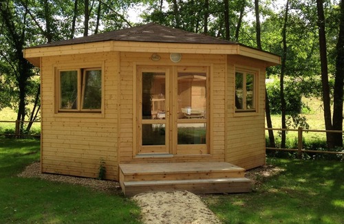 Champvert RV Rental | Le Petit Robinson