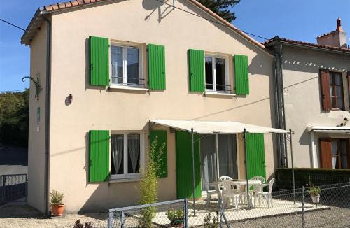 Lizant House | Le petit ru