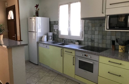 Lizant House | Le Petit Ru - Lizant