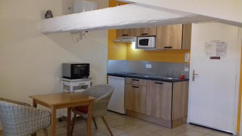 Aiguihe Apartment | Le Petit Séguret
