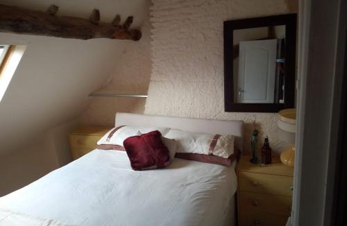 Tronget Bed & Breakfast | Le Petit Savriere B&B