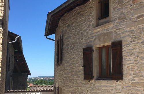 Saint-Alban-de-Roche House | Le Petit Secret d'Alban