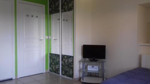Aiguihe Apartment | Le Petit St Clair