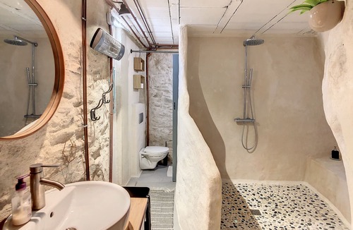 Cabrespine House | Le Petit Triangle Excentrique - Maison Atypique