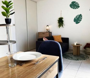 Les Herbiers Apartment | Le petit Verdun - Maison centre-ville avec terrasse privée