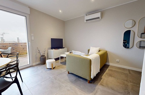 Paroisse Notre-Dame Apartment | Le Petit Vernois