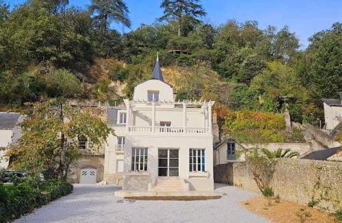 Rochecorbon Villa | Le Petit Versailles Loire Tours
