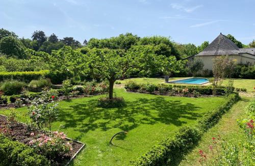 Menil House | Le Petit Vigneau