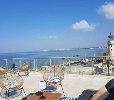 Le Grau-Du-Roi Apartment | Le Phare du Grau Duplex dexception rooftop 100 m vue mer panoramique