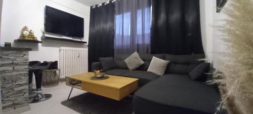 La Maladrerie Apartment | LE PHENIX Appartement calme et Cosy