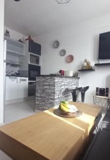 La Maladrerie Apartment | LE PHENIX Appartement calme et Cosy