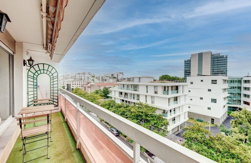 Cœur de Ville Apartment | Le philosophe - La Défense/Wifi/Parking