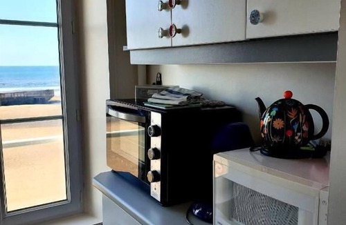 Arromanches-les-Bains Apartment | Le Phoenix 449 : sea view, 2 bedrooms