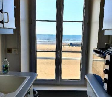 Arromanches-les-Bains Apartment | Le Phoenix 449 , vue mer, 2 chambres