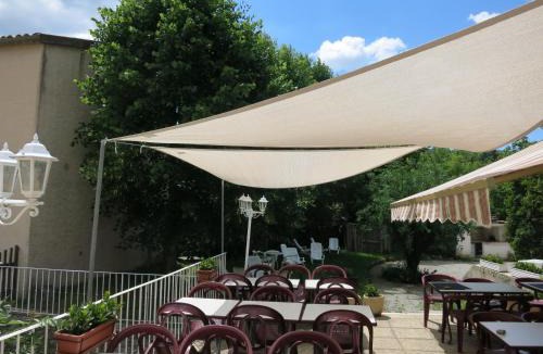 Saint-Julien-du-Verdon Hotel | Le Pidanoux