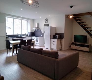 Nolay House | Le Pigalle