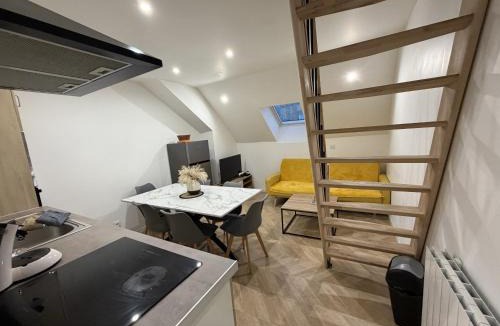 Ecommoy Apartment | Le Pigeon Voyageur Maison Reve Excellence