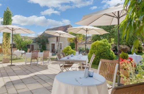 Availles-en-Chatellerault Hotel | Le Pigeonnier du Perron Hôtel