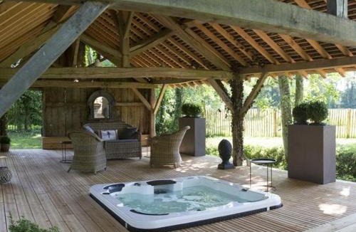 Rouvray House | Le Pigeonnier Colbert