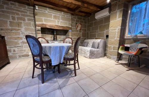 Lissac-sur-Couze House | Le Pigeonnier de Lissac