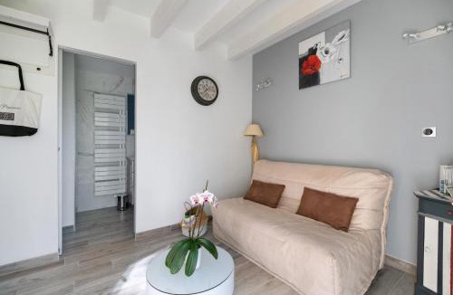 Villaudric Bed & Breakfast | Le Pigeonnier De La Villa Lamoure