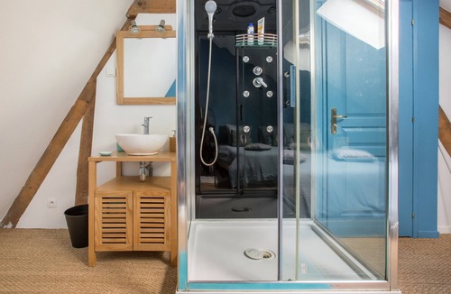 Croix House | Le Pigeonnier