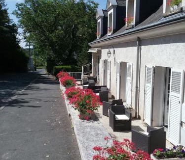 Saint-Martin-le-Beau Hotel | Le Pigeonnier