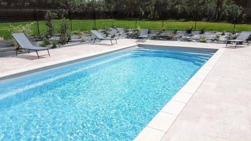 Thenac House | Le Pigeonnier - Piscine Privée et Jacuzzi
