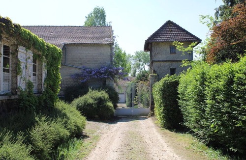 Verneuil-sous-Coucy House | Le Pignon de mon Enfance - large charming gîte