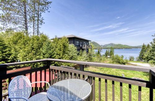 Lac Superieur Village Ski Chalet | Le Pionnier Waterfront Lac-Supérieur Tremblant