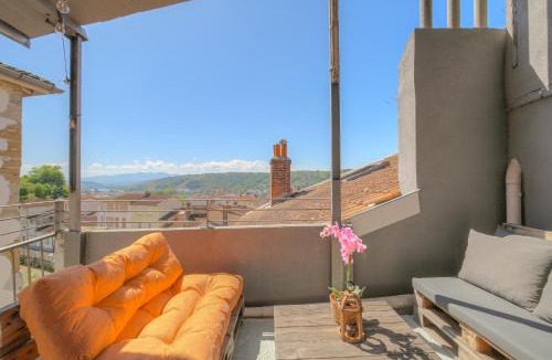 Centre Ville Apartment | Le Pipet - T2 avec terrasse, vue, à deux pas du théâtre antique