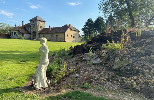 Gury House | Le Pivoine
