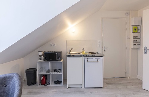 Saint-Serge Apartment | Le Poète - T2 proche centre ville