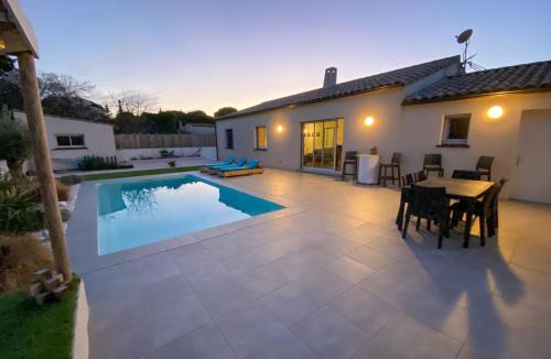 Ornaisons Villa | Le point BE - Magnifique villa avec piscine chauffée - de mai à septembre - pour 6 personnes