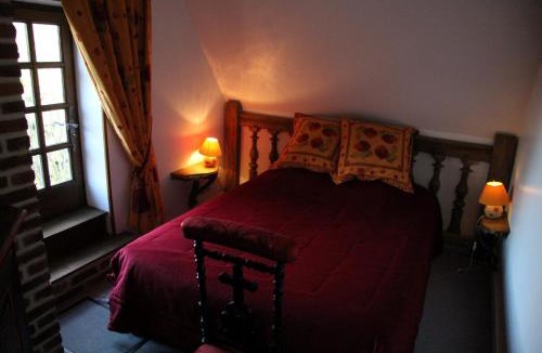 Saint-Aubin-de-Bonneval Bed & Breakfast | Le Pommenial de la Hérissonnière