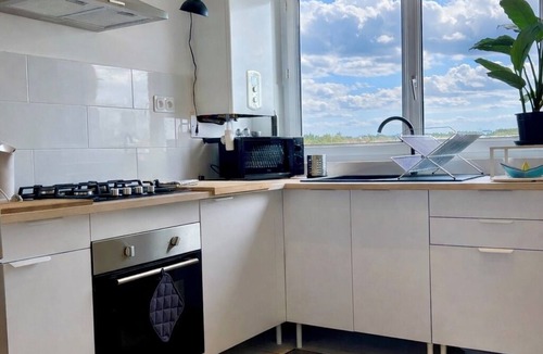 Bellevue Apartment | Le Ponant - Bright and cozy 3-bedroom apartment near the center of town