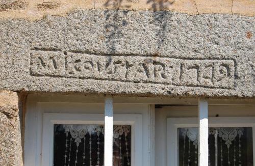 Saint-Etienne-en-Cogles Bed & Breakfast | Le Pont St Michel