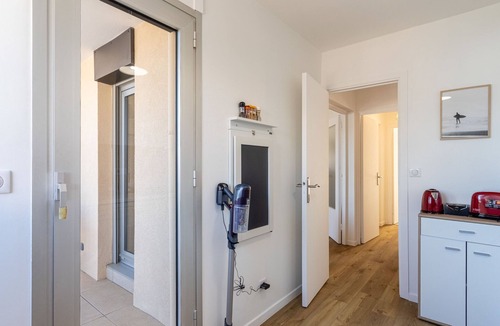 La Faviere Apartment | le Port de Bormes by Interhome