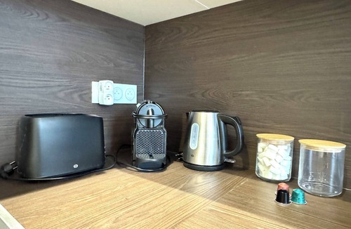 Quartier Chorier-Berriat Apartment | Le Porte de France/6 pers/300 m station/Air-conditioned