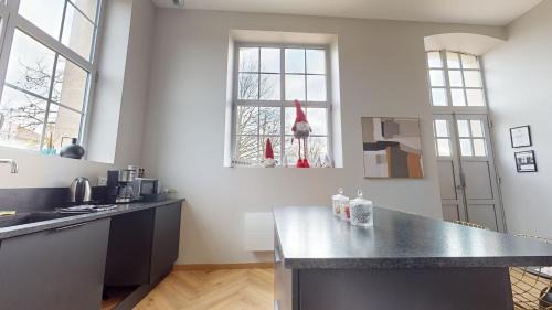 Paroisse Notre-Dame Apartment | Le porte plume