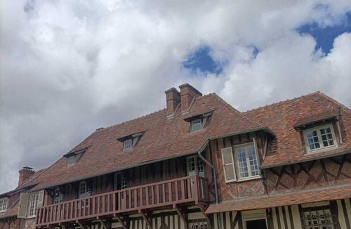 Malleville-sur-le-Bec House | Le Pré de la Girouette, an exceptional gîte in a private wooded park