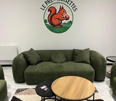 Angomont House | Le pré des noisettes