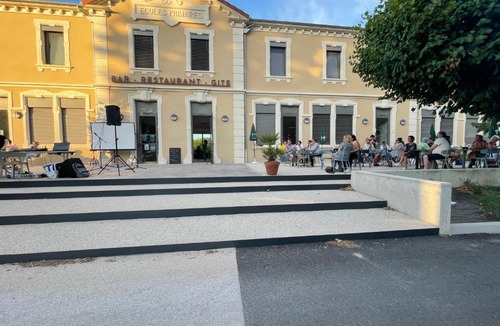 Baix Hotel | Le Préau de Baix