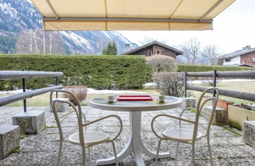 Les Praz-de-Chamonix Apartment | Le Pramouny by Interhome